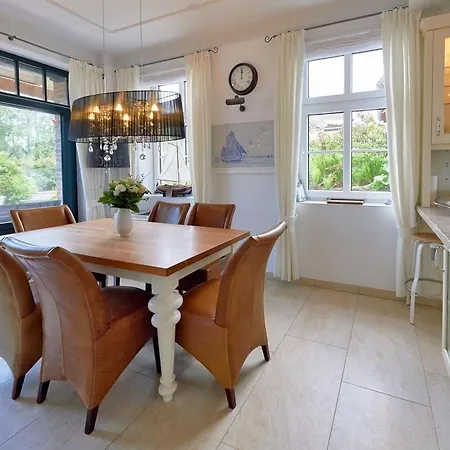 Kapitaens Hus - Haushaelfte 2 