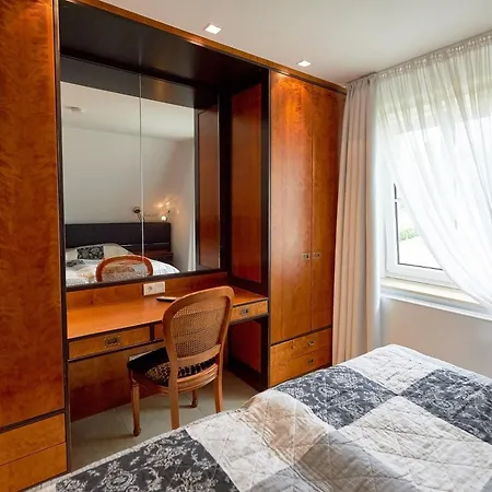 Vakantiehuis Kapitaens Hus - Haushaelfte 2 